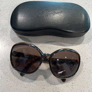 Ray-Barn women’s sunglasses